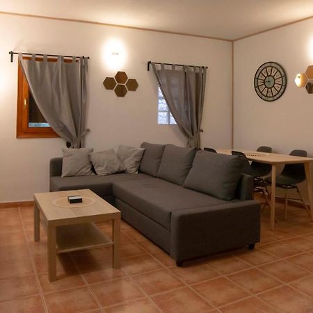 Apartamentos Erlueta カラタユー エクステリア 写真